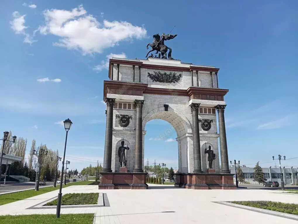 Дом в Курская область, Курск ул. Карла Маркса, 104 (412 м) - Фото 0