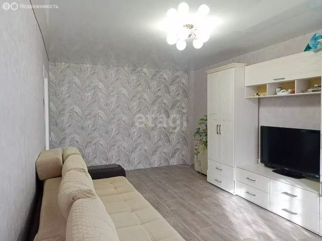 2-комнатная квартира: Стерлитамак, улица Строителей, 18 (62 м) - Фото 1