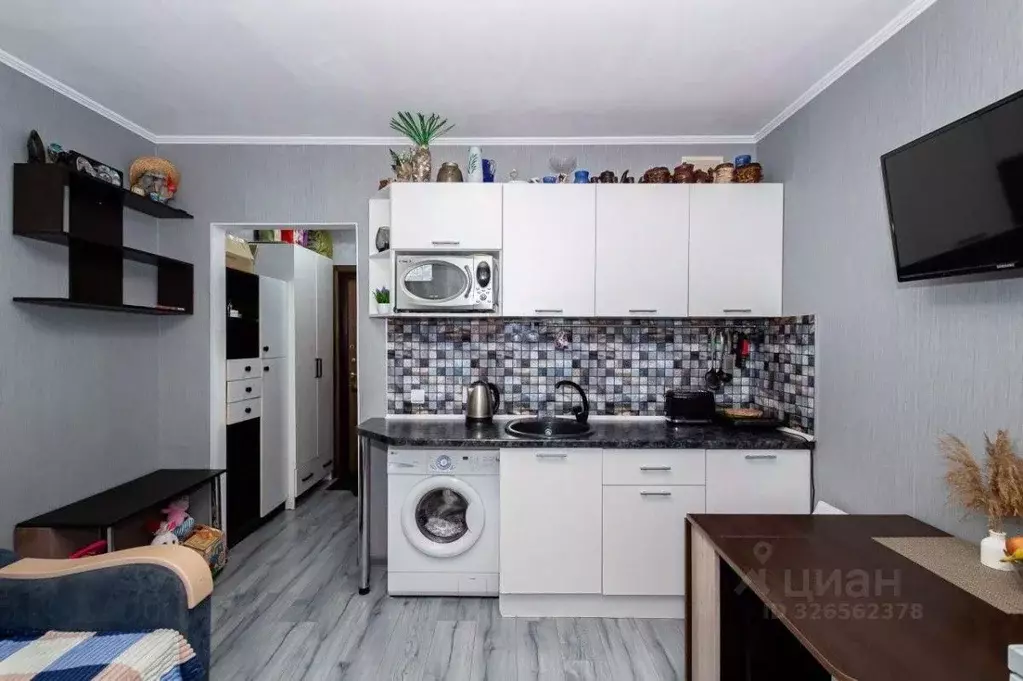 Студия Новосибирская область, Новосибирск ул. Одоевского, 1/7 (18.0 м) - Фото 1