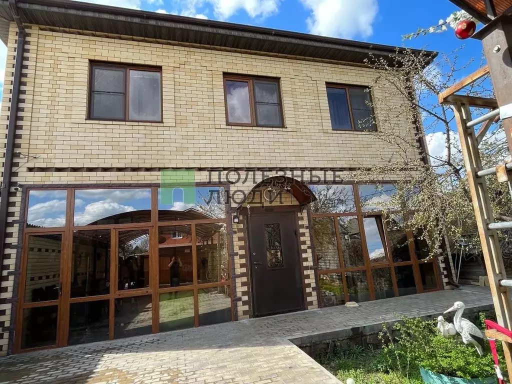 Дом в Астраханская область, Астрахань Артельная ул., 8А (143 м) - Фото 0