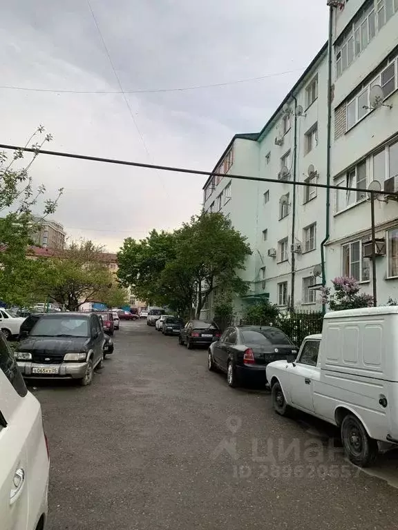 2-к кв. Дагестан, Махачкала ул. Лаптиева, 67Б (66.0 м) - Фото 0