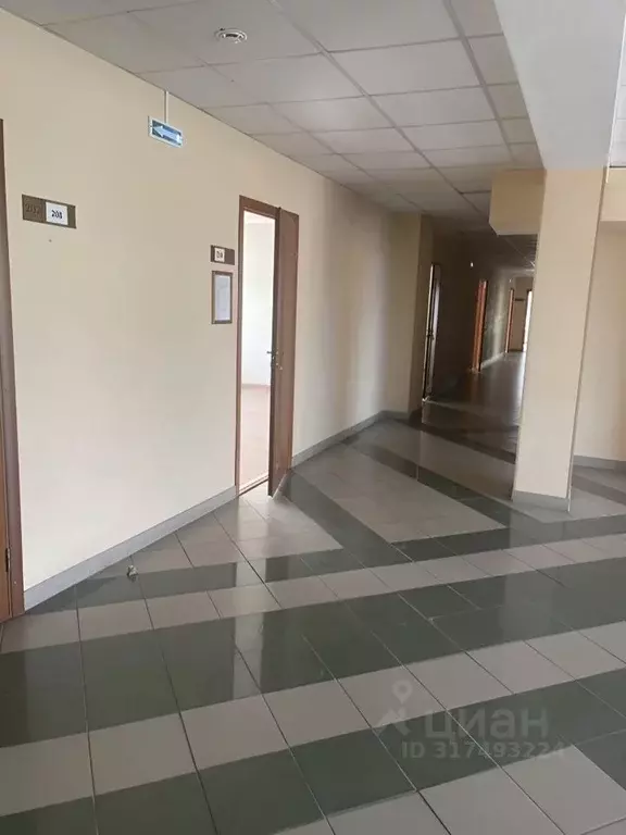 Офис в Свердловская область, Первоуральск ул. Ватутина, 57 (18 м) - Фото 0