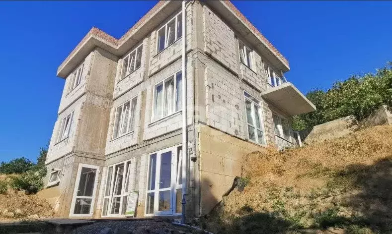 Дом в Крым, Ялта муниципальный округ, Краснокаменка пгт ул. ... - Фото 1