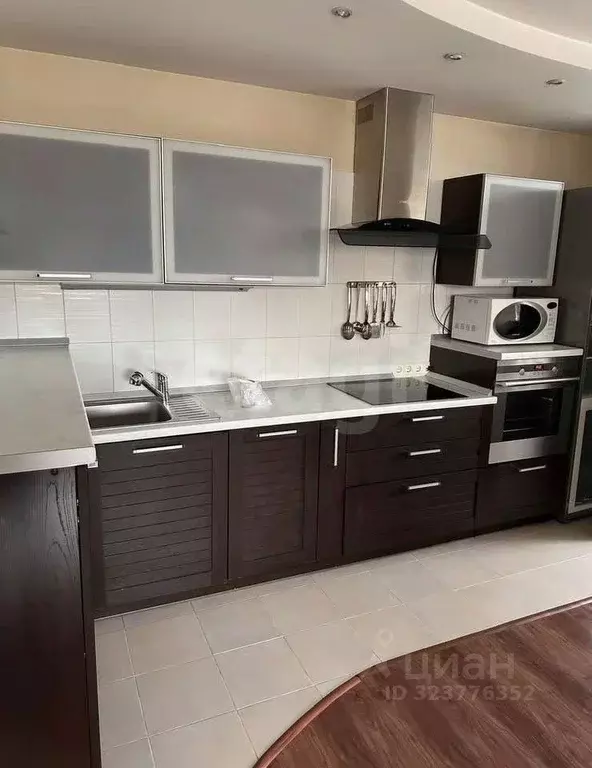 3-к кв. Красноярский край, Красноярск ул. Алексеева, 33 (93.0 м) - Фото 1