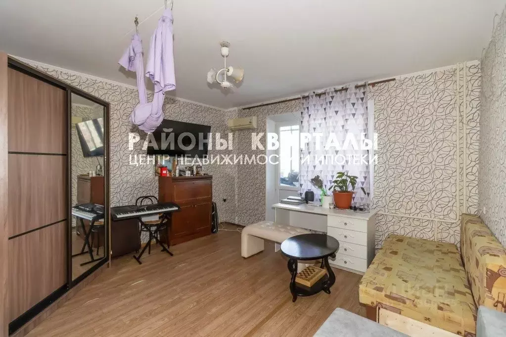 2-к кв. Челябинская область, Челябинск ул. Молодогвардейцев, 41В (57.0 ... - Фото 1