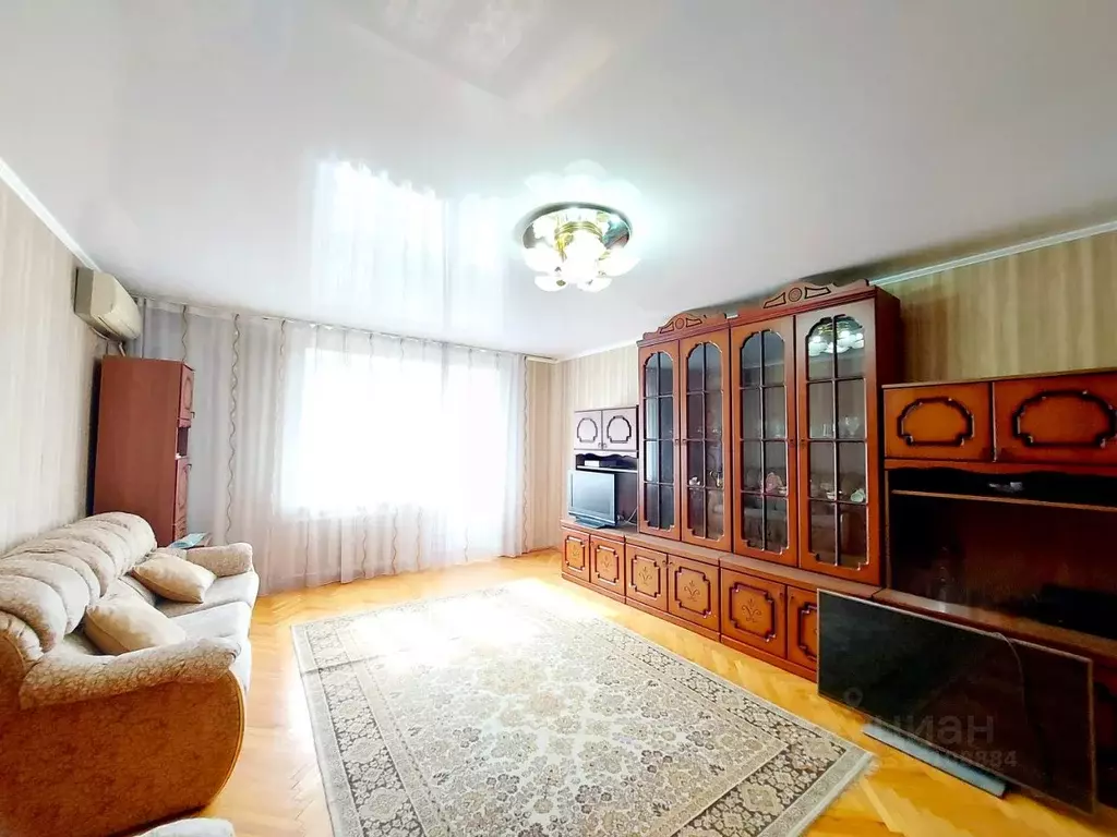 2-к кв. Краснодарский край, Ейск Красная ул., 66/7 (64.0 м) - Фото 0