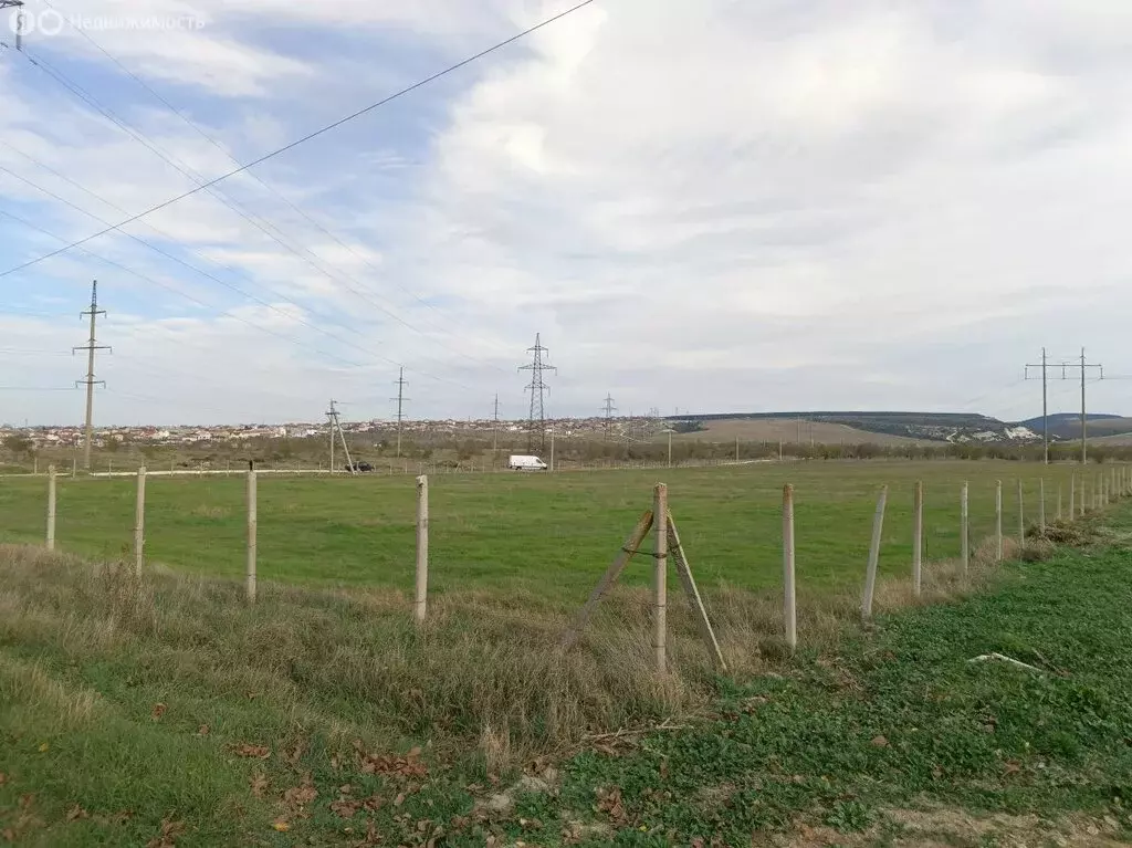 Участок в Бахчисарайский район, Верхореченское сельское поселение (196 ... - Фото 1