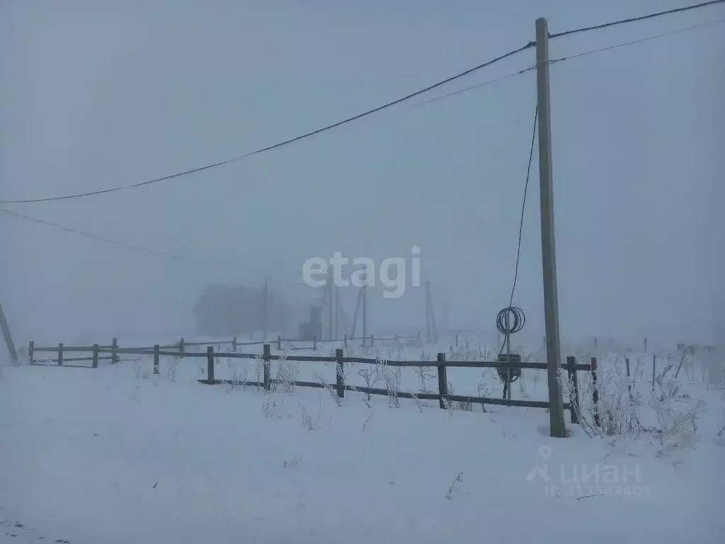 Участок в Башкортостан, Стерлитамакский район, д. Казадаевка ул. ... - Фото 1