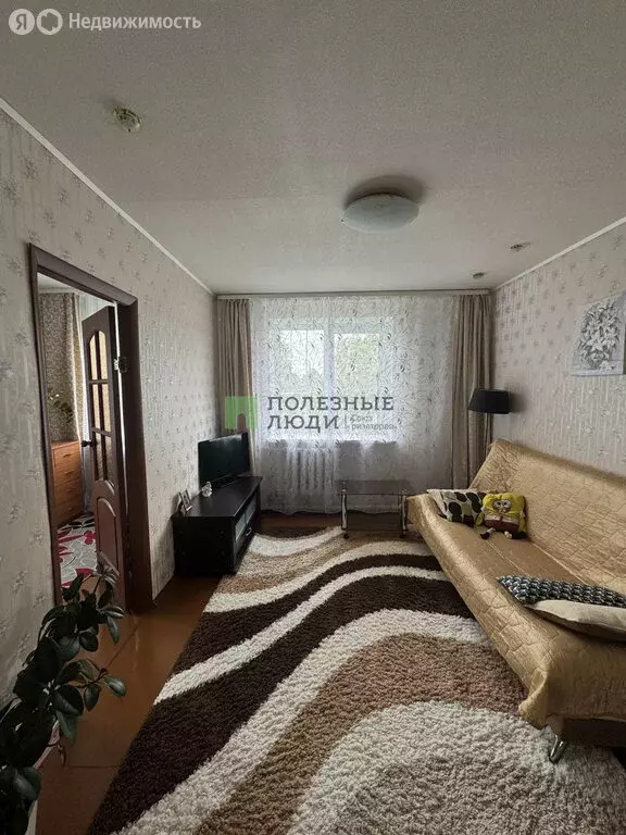 3-комнатная квартира: село Северный, улица 8 Марта, 13 (48 м) - Фото 0