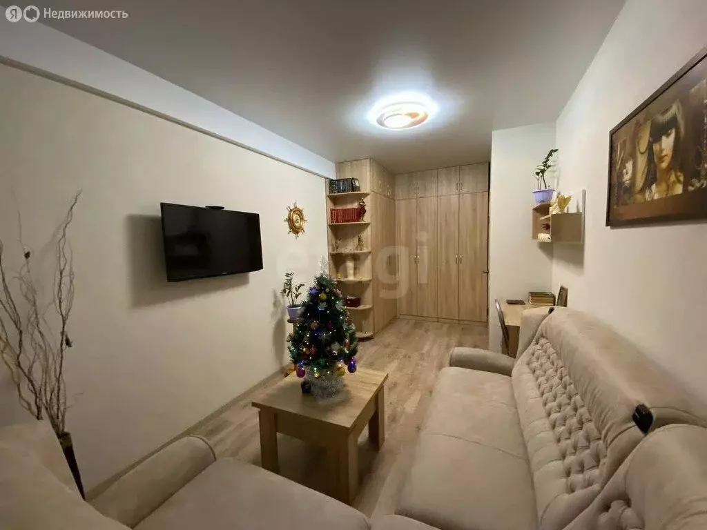 1-комнатная квартира: Алушта, улица 60 лет СССР, 29 (35 м) - Фото 1