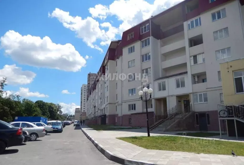 3-к кв. Белгородская область, Белгород ул. Лермонтова, 9а (91.0 м) - Фото 1
