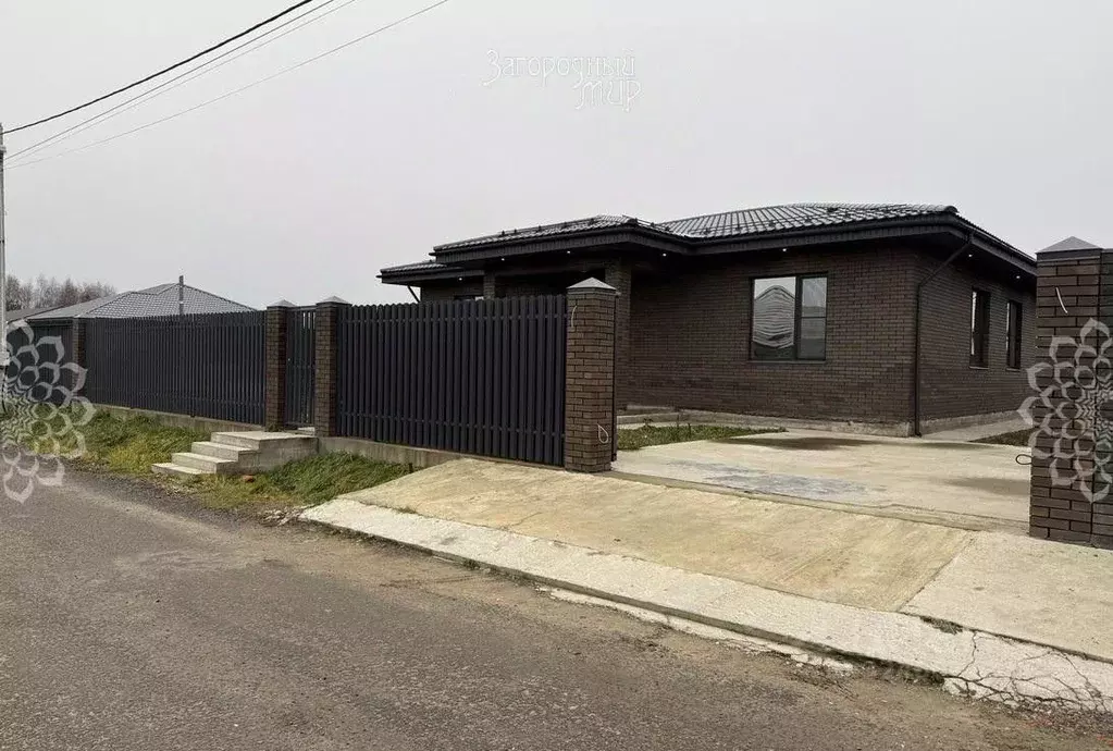 Коттедж в Московская область, Домодедово КП Рэд тер., 229 (170 м) - Фото 2