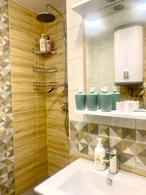2-к кв. Приморский край, Владивосток ул. Феодосийская, 35 (40.0 м) - Фото 1