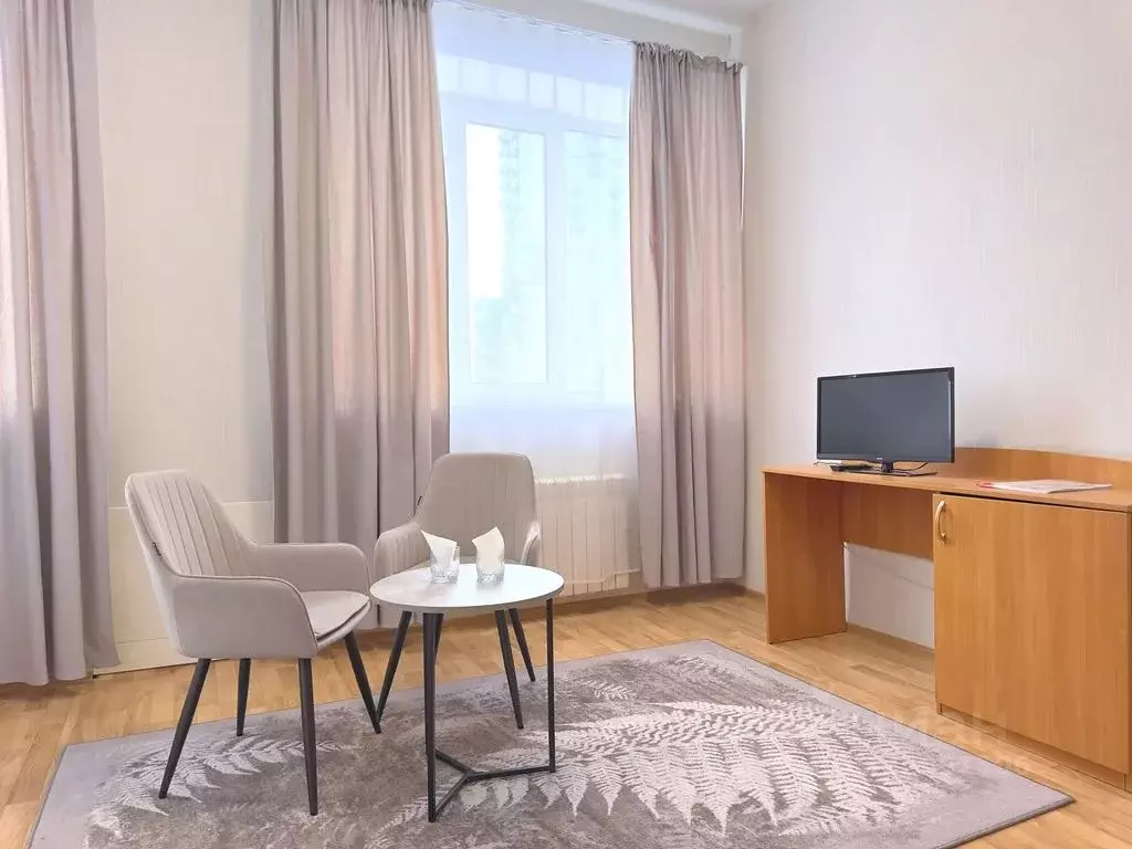 Комната Тюменская область, Тюмень Тарманы мкр, ул. Малышева, 33 - Фото 1