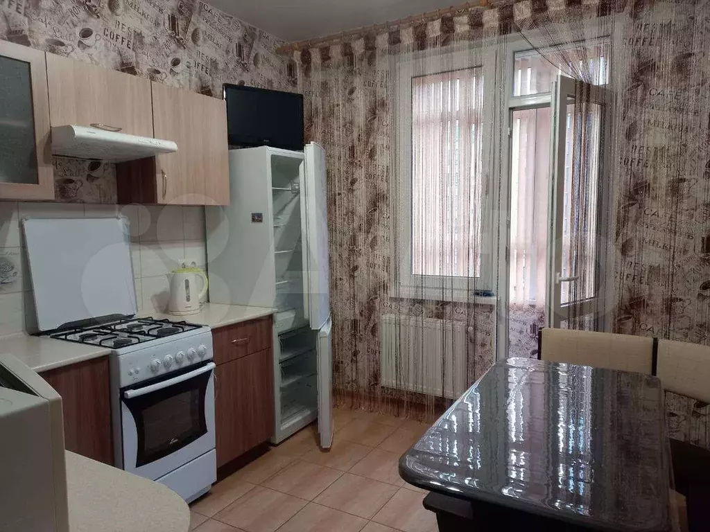 1-к. квартира, 40м, 8/9эт. - Фото 1