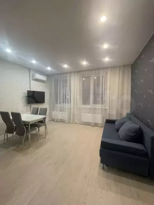 1-к. квартира, 38 м, 4/9 эт. - Фото 1