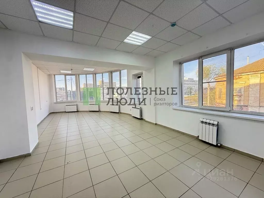 Помещение свободного назначения в Астраханская область, Астрахань ... - Фото 1