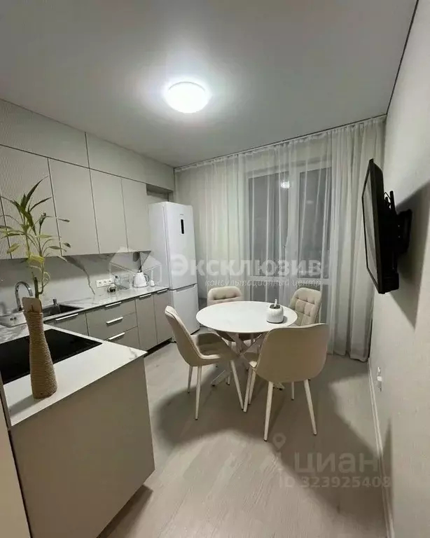 1-к кв. Тюменская область, Тюмень ул. Александра Протозанова, 16 (39.4 ... - Фото 1