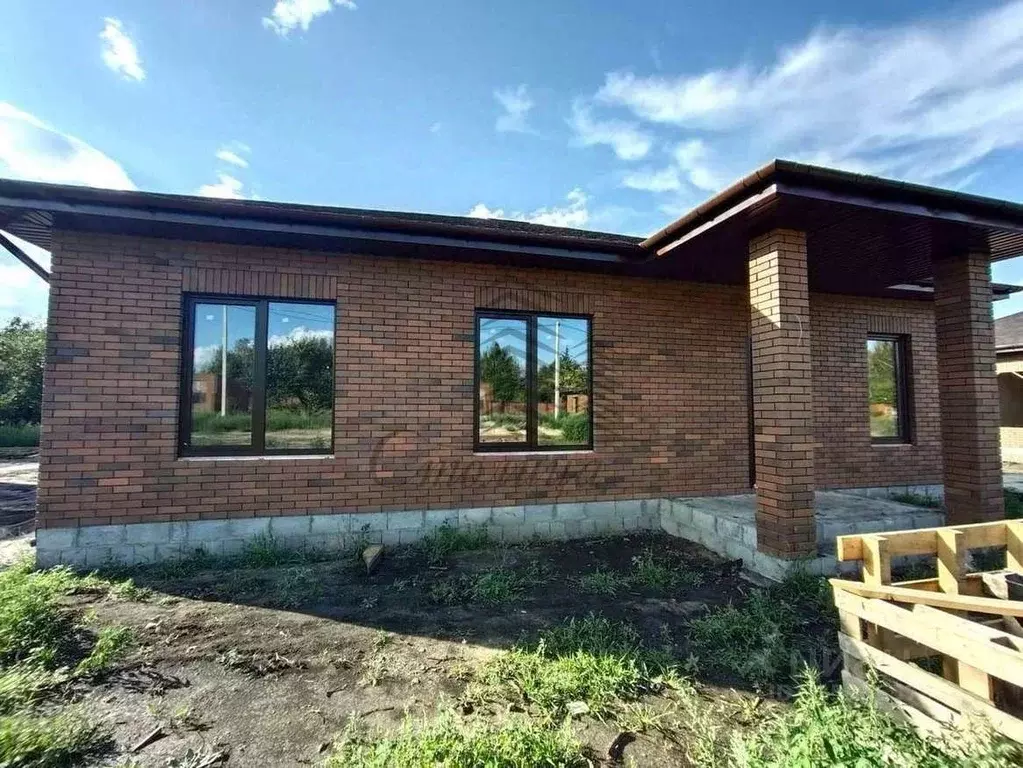 Коттедж в Белгородская область, Старооскольский городской округ, с. ... - Фото 1