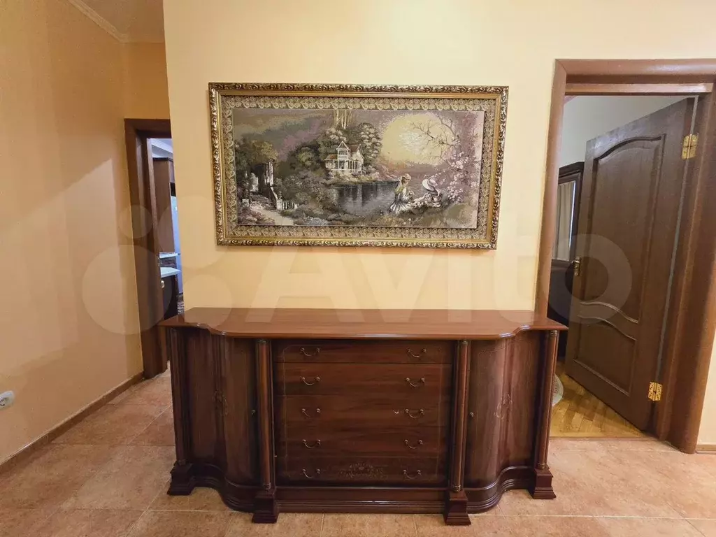 3-к. квартира, 90 м, 2/5 эт. - Фото 0