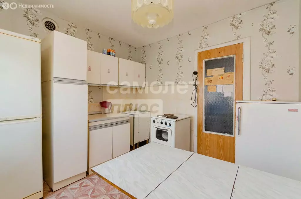 3-комнатная квартира: Челябинск, Комсомольский проспект, 83 (69 м) - Фото 1