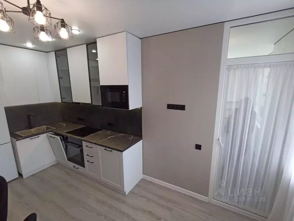 2-к кв. Саратовская область, Саратов ул. Большая Садовая, 143 (58.0 м) - Фото 2