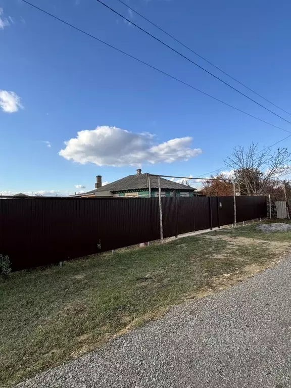 Дом в Воронежская область, Калачеевский район, с. Заброды ул. ... - Фото 1