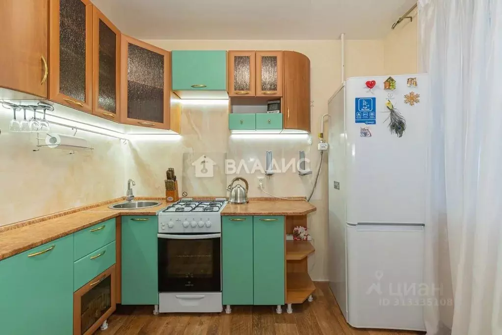 2-к кв. Владимирская область, Владимир ул. Василисина, 13 (53.0 м) - Фото 0