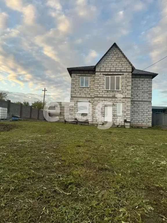 Дом в Красноярский край, Красноярск Авамский пер., 1 (215 м) - Фото 1