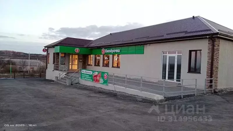 Помещение свободного назначения в Ростовская область, Красносулинский ... - Фото 0