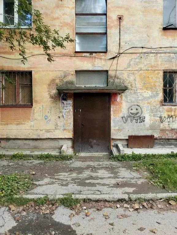 2-к кв. Свердловская область, Асбест ул. Победы, 28 (23.8 м) - Фото 1