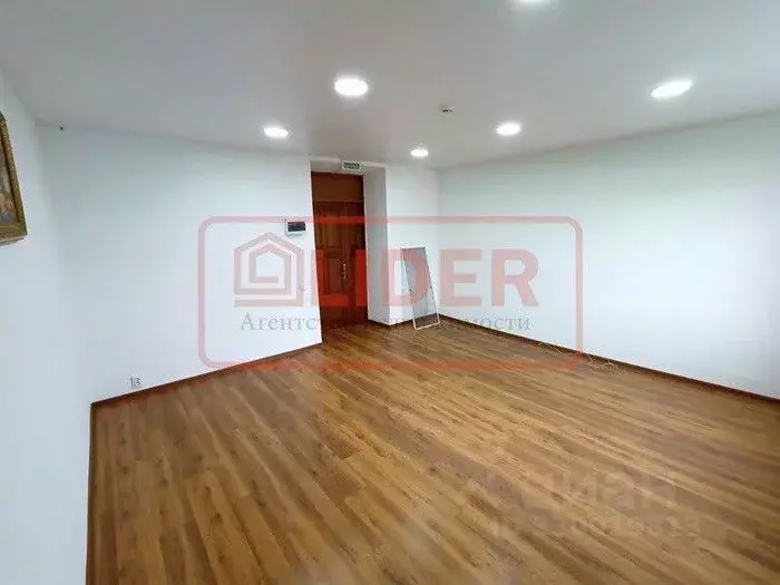 Офис в Севастополь ул. Частника, 95 (15 м) - Фото 2