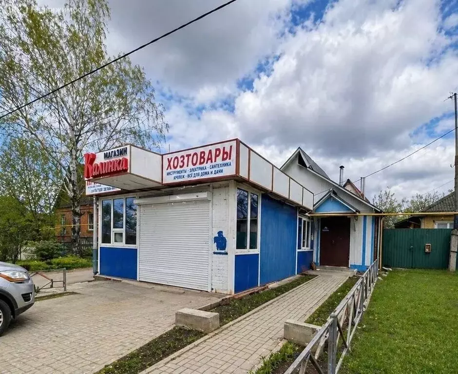 Дом в село Гостищево, улица Калинина (100 м) - Фото 1