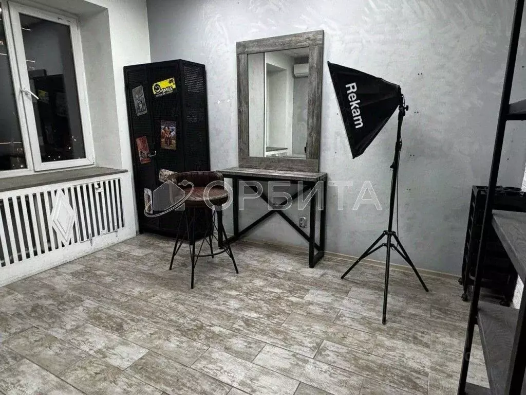 Помещение свободного назначения в Тюменская область, Тюмень Одесская ... - Фото 1