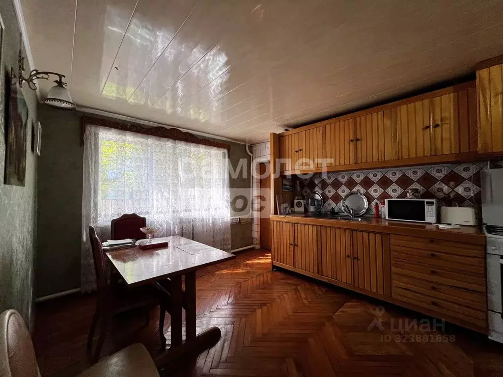 Дом в Краснодарский край, Апшеронск ул. Димитрова (224 м) - Фото 2