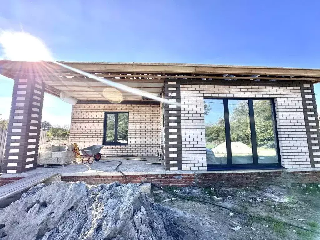 Дом в Краснодарский край, Темрюкский район, Курчанское с/пос, ... - Фото 1