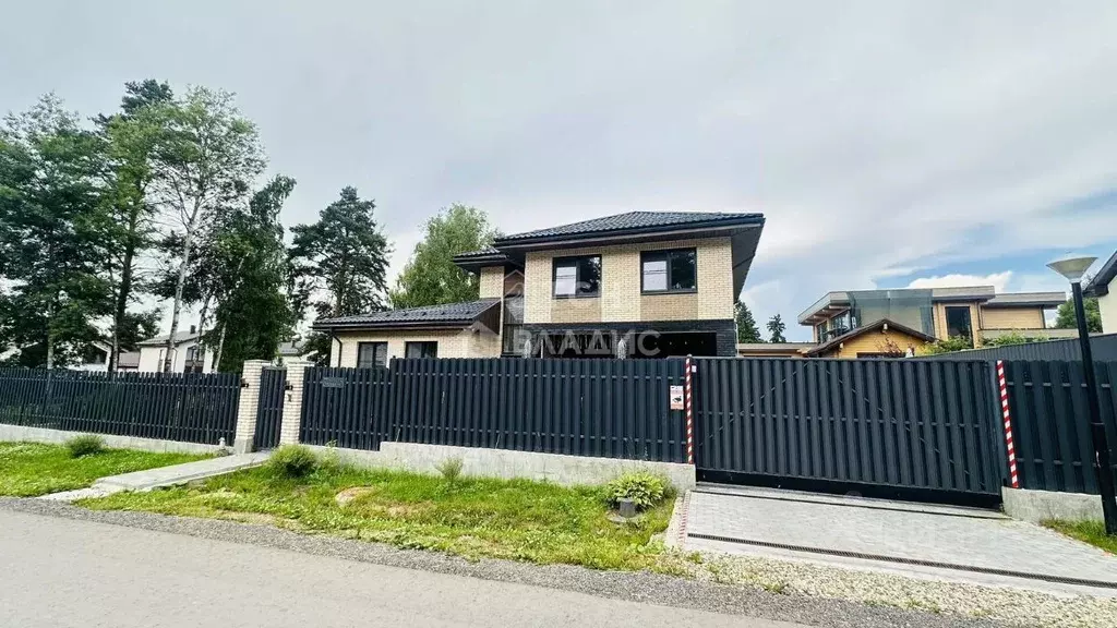 Дом в Московская область, Пушкинский городской округ, д. Жуковка, ... - Фото 1