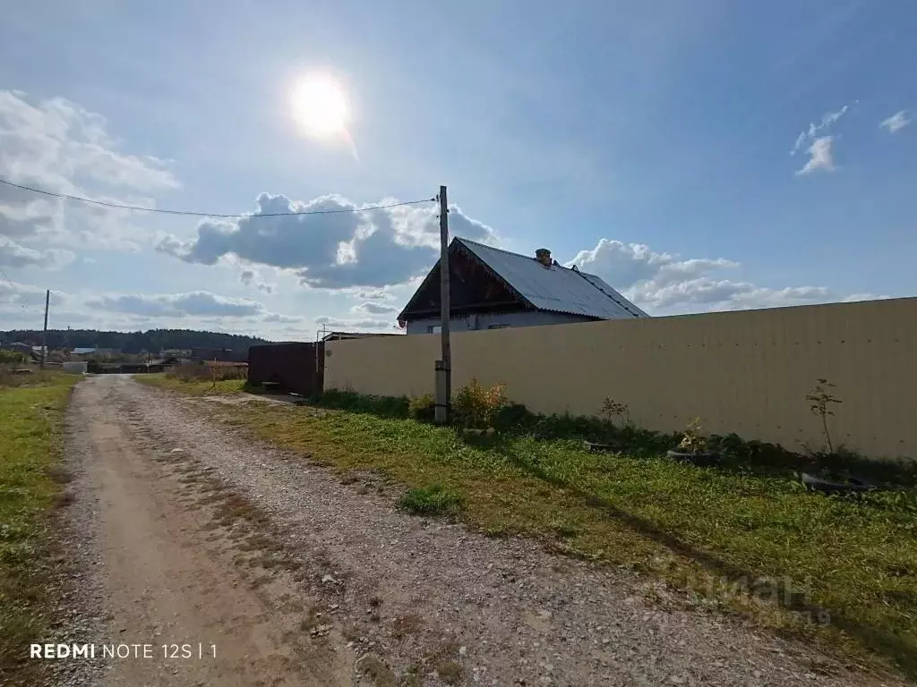 Дом в Свердловская область, Артемовский муниципальный округ, с. ... - Фото 1