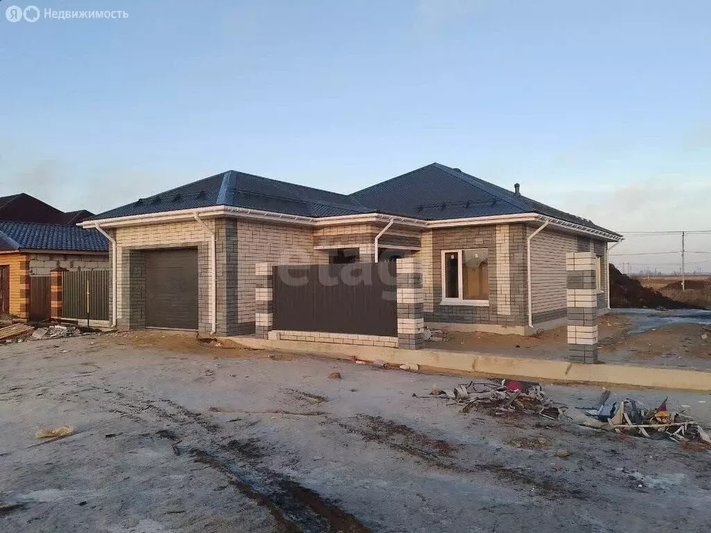 Дом в Ялуторовск, улица Антонова (87 м) - Фото 2