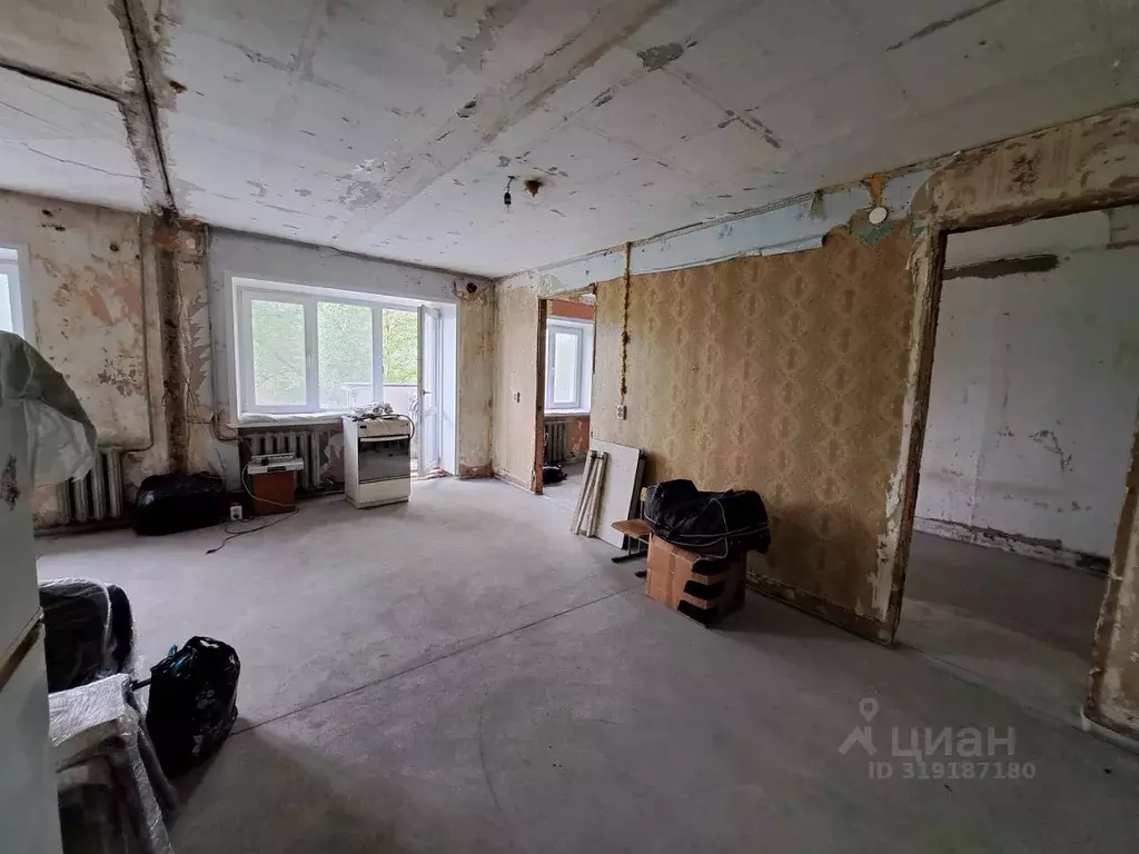 2-к кв. Омская область, Омск просп. Мира, 36 (42.0 м) - Фото 0