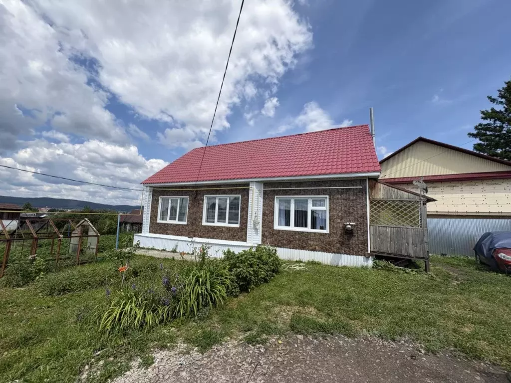 Дом в Башкортостан, Белорецк ул. С. Кирова, 160 (86 м) - Фото 0