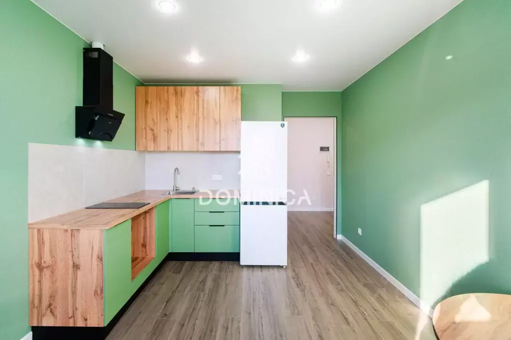 1-к кв. Омская область, Омск ул. 70 лет Октября, 3/5 (40.0 м) - Фото 1