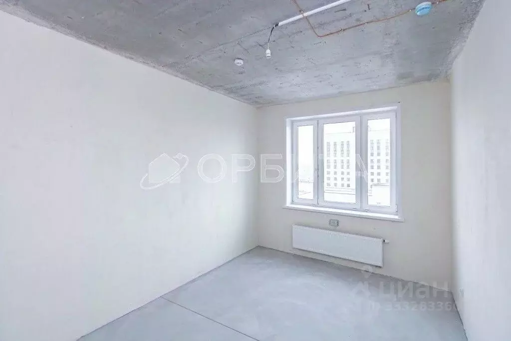 1-к кв. Тюменская область, Тюмень Новгородская ул., 22 (38.5 м) - Фото 1
