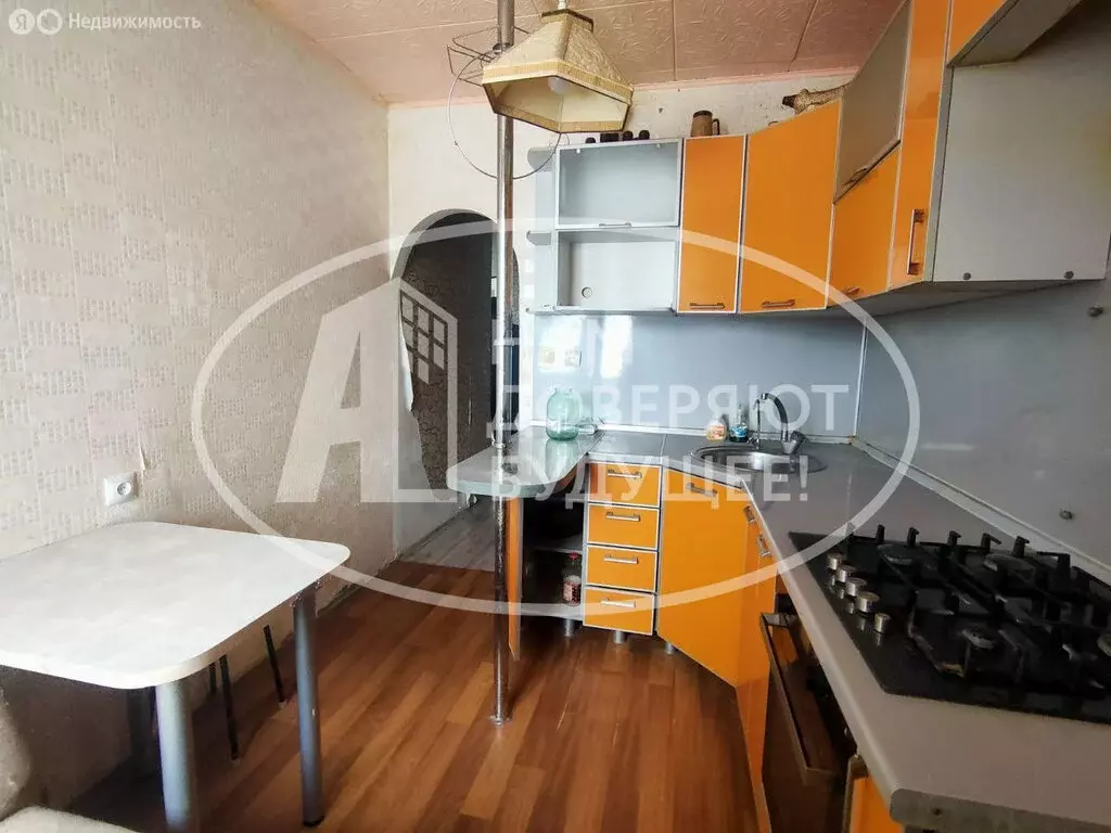 2-комнатная квартира: Кунгур, улица Красногвардейцев, 53 (52 м) - Фото 1