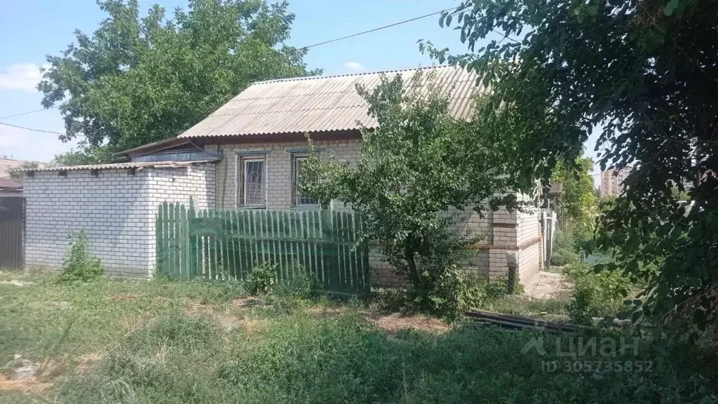 Дом в Волгоградская область, Волгоград Репродукторная ул., 34 (65 м) - Фото 1