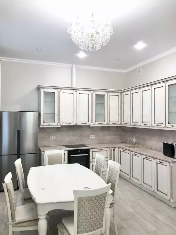 3-к. квартира, 95 м, 3/23 эт. - Фото 1