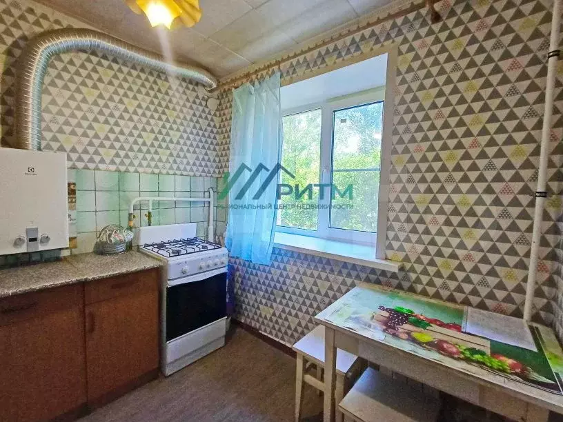 1-к. квартира, 31 м, 5/5 эт. - Фото 0