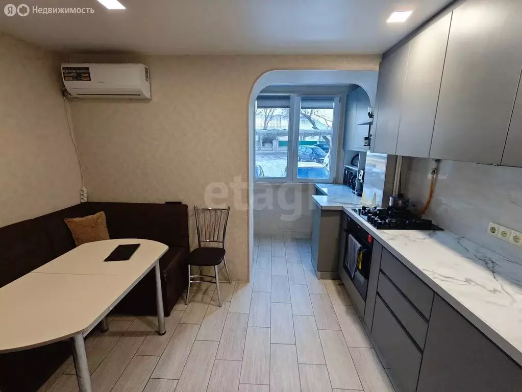 2-комнатная квартира: Симферополь, Русская улица, 163 (62 м) - Фото 2