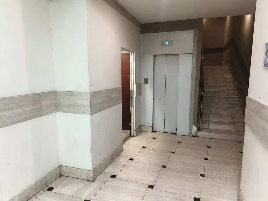 Склад в Москва Новая Басманная ул., 10С1 (15 м) - Фото 1