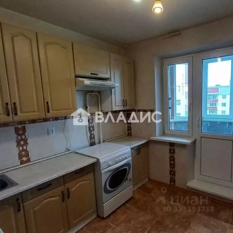 3-к кв. Владимирская область, Владимир ул. Безыменского, 18а (65.0 м) - Фото 2